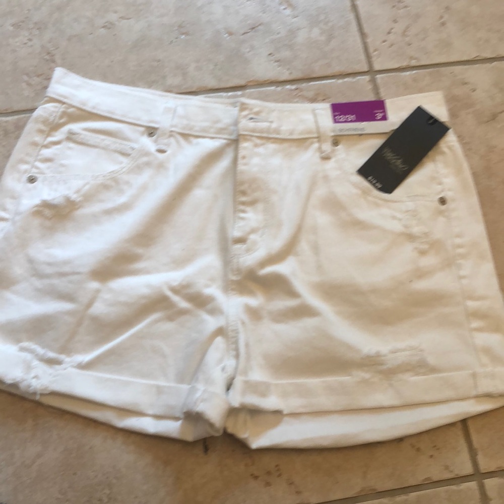 Mossimo white jean shorts - NWT